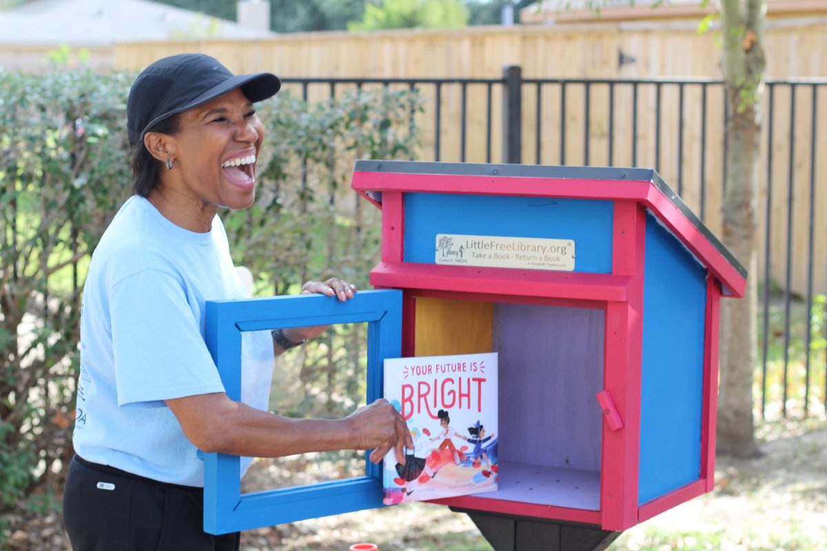 HCPrecinct4's tweet image. @hcp4__briones believes expanding education is essential, and thanks to the generous donation of @thehba, the Glazier Senior Education Center now has its own Little Free Library. Residents can stop by, take a book, or leave one behind to help expand accessible education…
