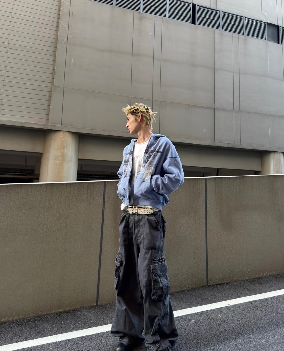 wonwoo's tweet image. scrolled too fast on xhs and thought this was martin 😭