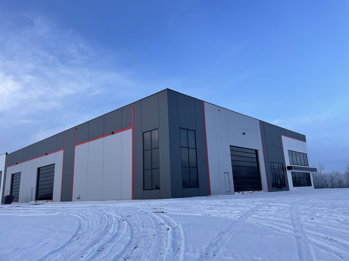 New 🐦📷 office coming along 

😍😍😍
#cornerofficebrock 😊

Stay tuned for job postings