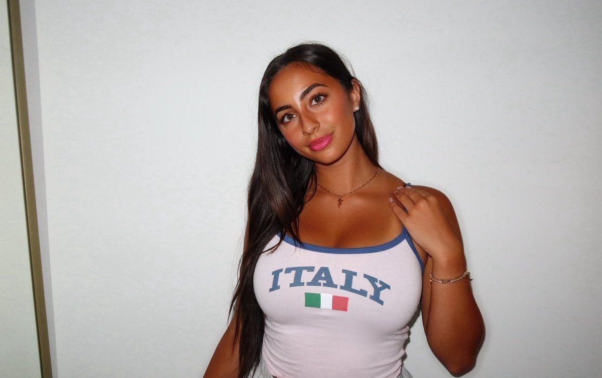 SkinnyBig42's tweet image. 💗 NNN Thread Day 20 💗

ALMOST THERE😵‍💫😫

Another teen BOP that DADDY is SO weak for… GIANNA TAYLOR😍🍒🍑

ITALIAN SASSY WHORE with a pretty face card🤩

FAT JUICY ASS🎂

PERKY MOMMY TITS
#wankbattle #wankchat #NNN