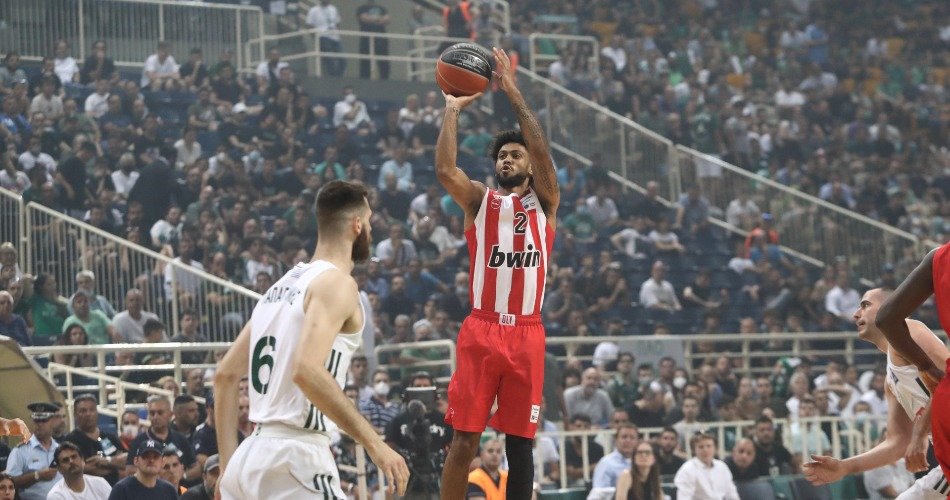 red7_devil's tweet image. Ερώτηση ημέρας :

Ποιος είναι μεγαλύτερος βαζελογαμιάς από τους 2 ;

#OlympiacosBC
#paobc