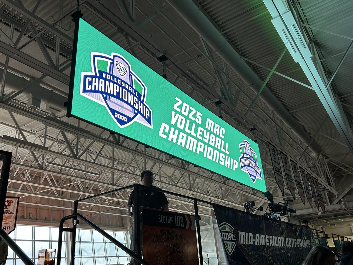 At the Stroh Center tonight for the 2025 MAC Volleyball Tournament. #4 <a href="/Toledo_VB/">Toledo Volleyball</a> plays #5 Miami (OH) now, followed by #6 <a href="/BGSUVolleyball/">BGSU Volleyball</a> and #3 Ohio. It’s my fourth trip to BG this week…I’ve got the drive memorized!