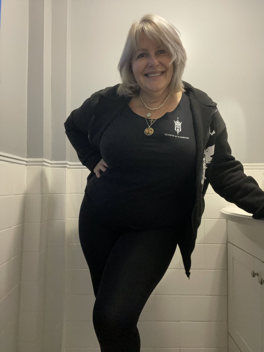 BronxGal62's tweet image. Happy Friday #FridayVibes #linkinbio #happygirlsaretheprettiest