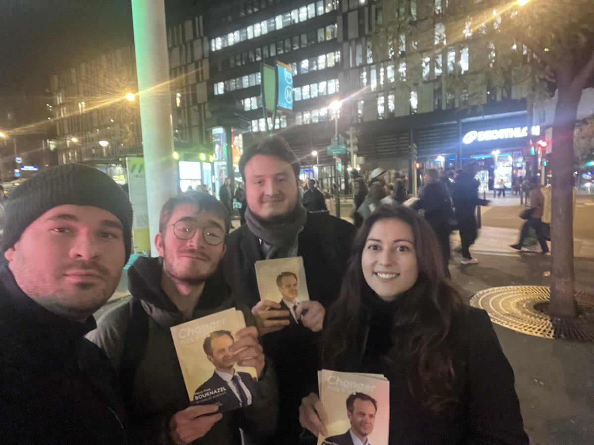 Avenue de France à #Paris13 pour présenter le projet de <a href="/pybournazel/">PierreYves Bournazel</a> pour Paris 🚀