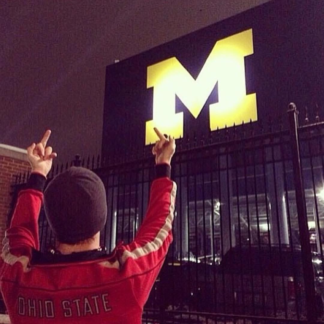 WhoKnowsTy's tweet image. Idgaf Rivalry week starting early for me. #FuckTTUN
