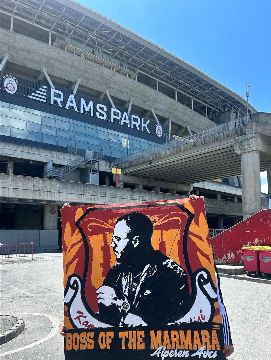 BOSS OF THE MARMARA ❗️

Marmara Bölge sorumlusu canımız,ağabeyimiz ALPEREN AVCI’NIN doğum gününü kutlar,sevdikleriyle birlikte nice mutlu,huzurlu bir hayat diliyoruz.

#ultrAslanUNI
#MarmaraBölge
#uAUNIULUDAG