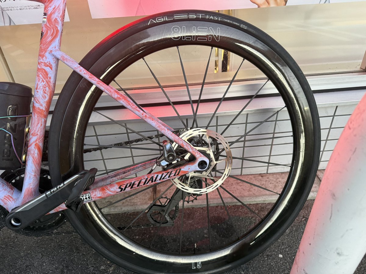 ikkunroadman's tweet photo. ローディーの朝は早い
今日は白石峠までライドです。
#8lien
#8lienwheels https://t.co/l37WHvoehW