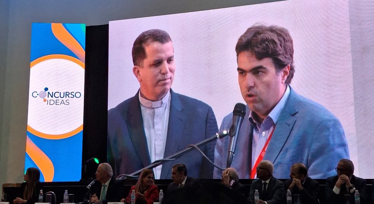 App de apoyo psicológico PaTi de <a href="/psicodatavzla/">Psicodata Venezuela</a>-UCAB ganó en el <a href="/ConcursoIdeas/">Concurso Ideas</a>. Con el premio, patrocinado por <a href="/Venemergencia/">Grupo Venemergencia</a>, se lanzará la app y el chatbot con #IA. Detectarán depresión o ansiedad en el usuario y podrán derivarlo a atención psicológica.
goo.su/zVtXE