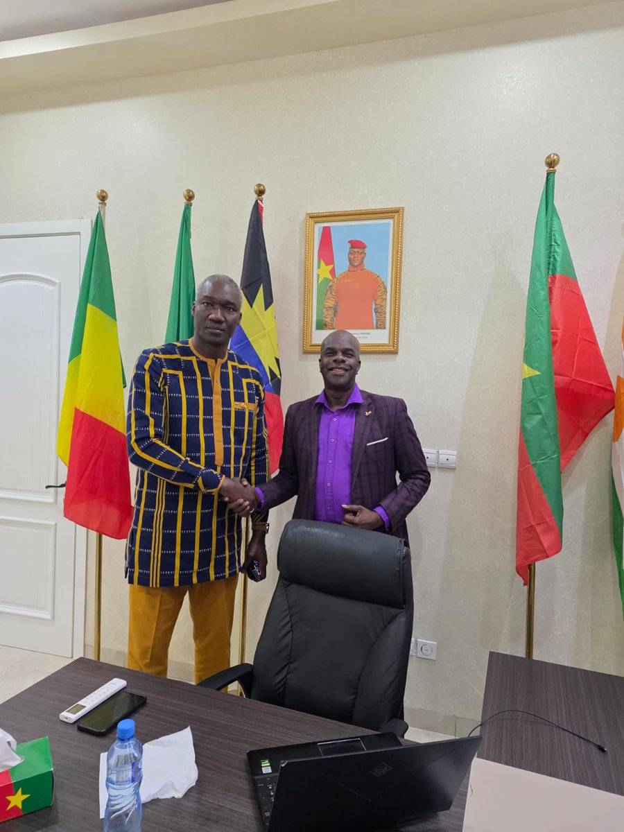 Chief Abundance had the pleasure of welcoming today in his office The Hon. Minister for Diaspora and Advisor in the office of President in Burkina Faso.