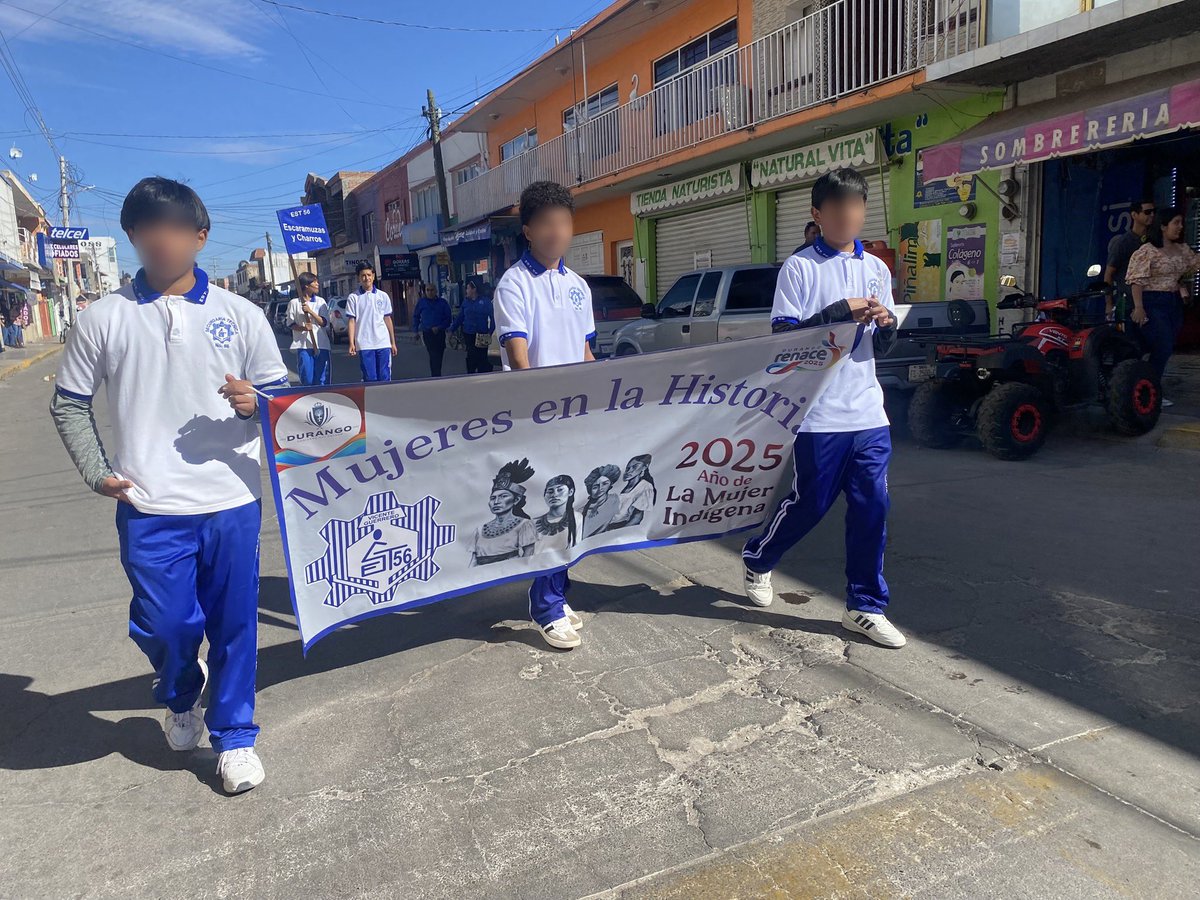 _RobledoJM's tweet image. Con orgullo y respeto por nuestras raíces, nuestra institución participa en el desfile del 20 de noviembre rindiendo homenaje a las mujeres que han forjado el rumbo de México. 🇲🇽💪
Su legado y compromiso fortalecen nuestra identidad nacional.
#MujeresEnLaHistoria