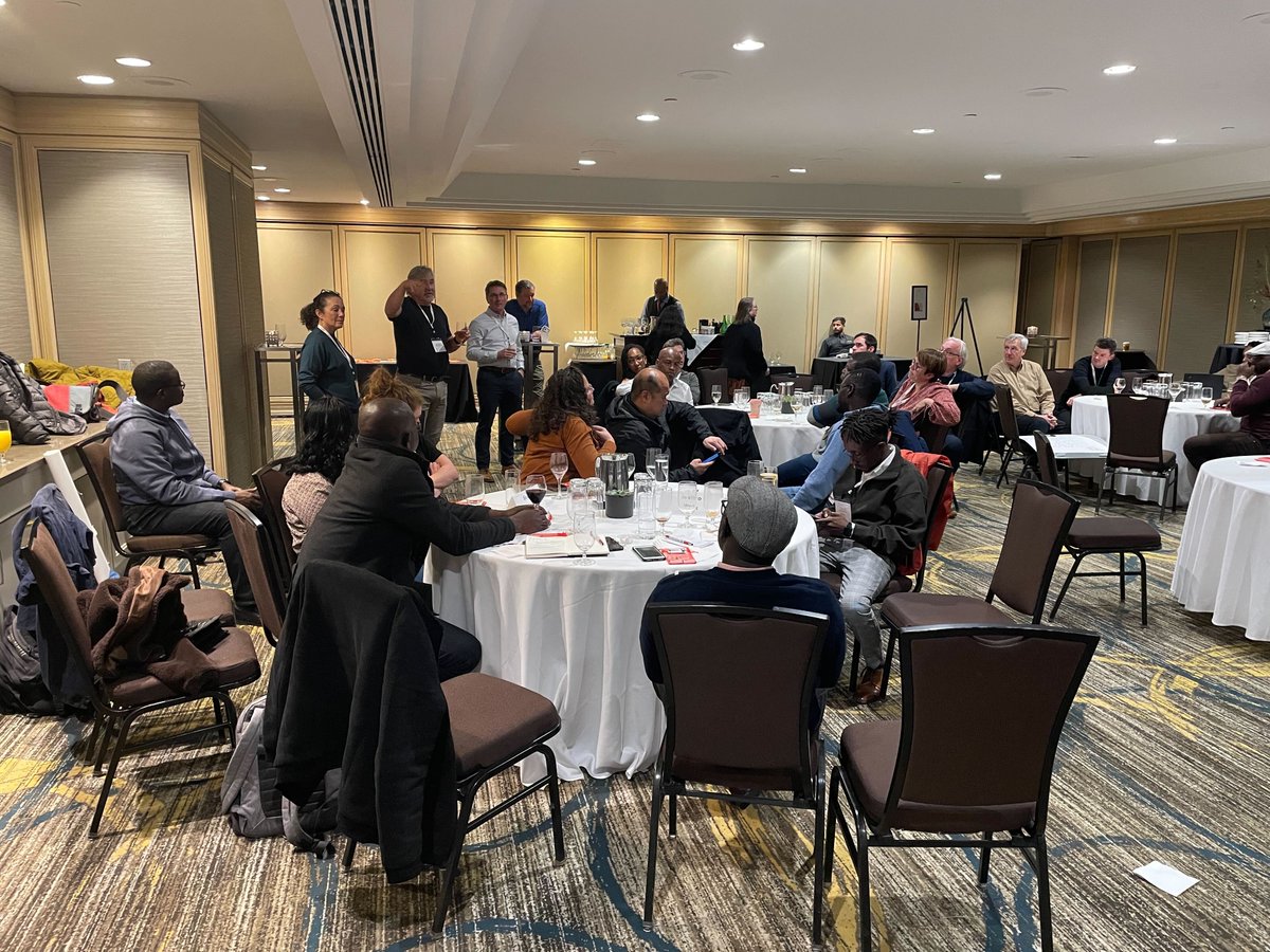 mok_lab's tweet image. Had a great discussion on ART-R in Africa at the Malaria Crosses Collaboration meeting during #ASTMH2025 - examining the challenges and potential solutions for improving in-vitro and in-vivo assays to strengthen malaria parasite drug phenotyping.