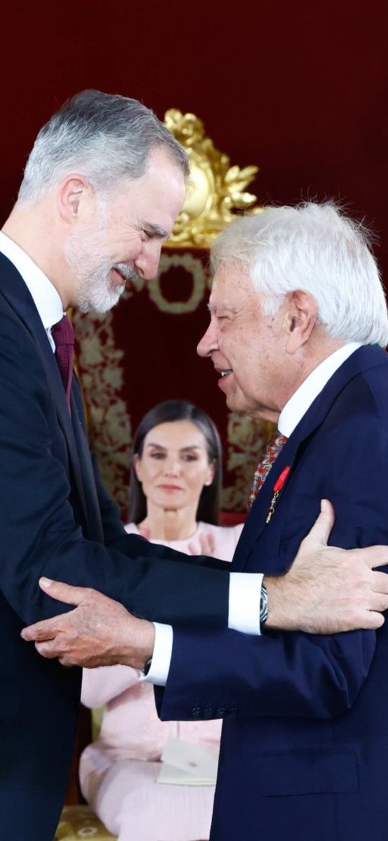 Por cierto increíble el fotógrafo… una imagen vale x 1K palabras. <a href="/CasaReal/">Casa de S.M. el Rey</a> 
Qué alegría su majestad! 👏🏻👏🏻👏🏻👏🏻 Enhorabuena Sr. González!