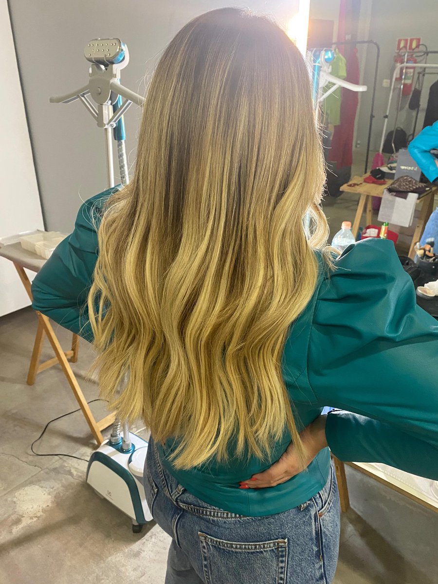 suditosdamm's tweet image. O quão vaidosa ela estava, na sua melhor versão. Ela estava em boas mãos nessa produção! 🤍👑