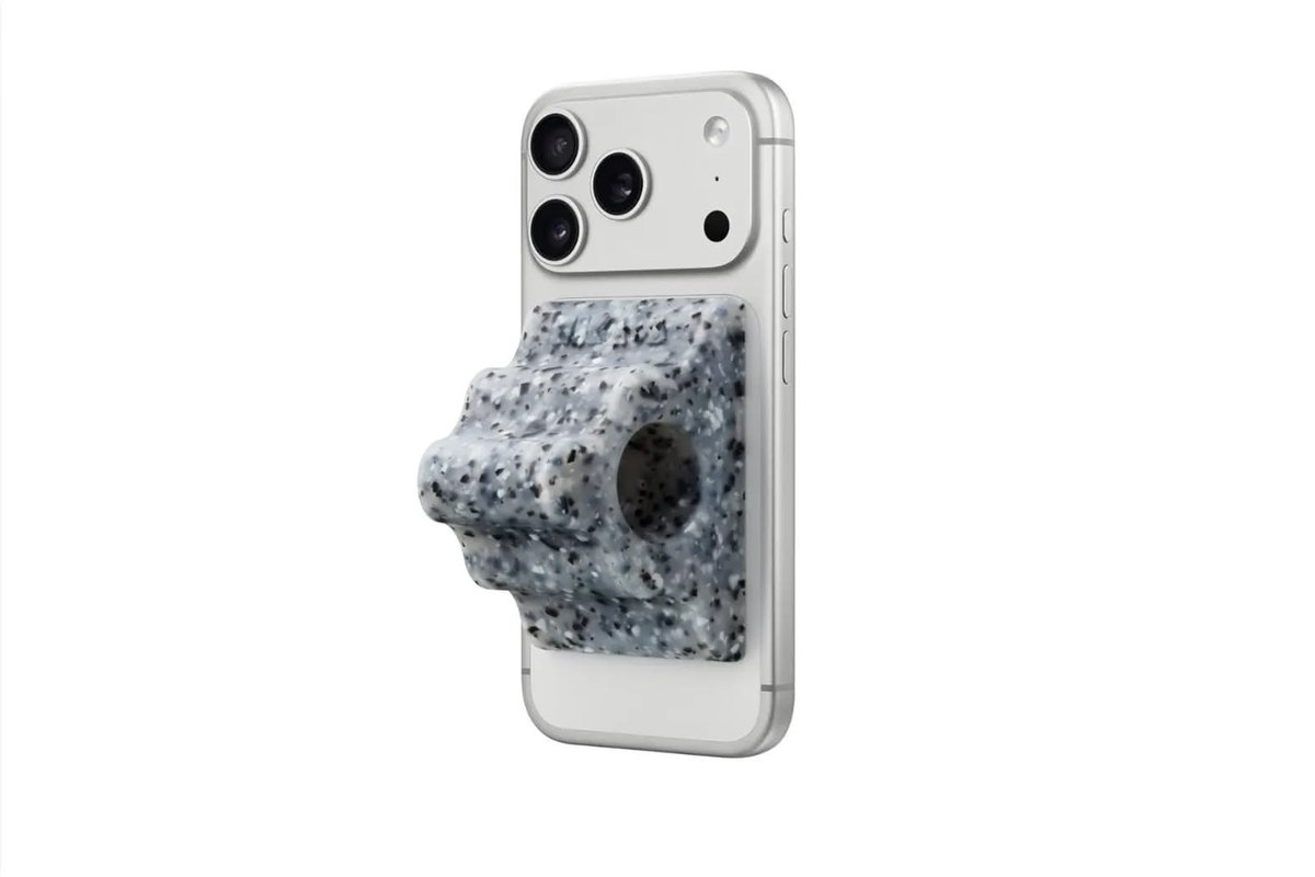 MacSrcs's tweet image. Hikawa Phone Grip &amp;amp; Stand from Apple Brings Fresh Accessibility-Focused Design to MagSafe Users
macsources.com/hikawa-phone-g…