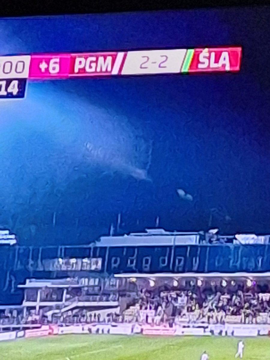 Odechciewa sie pilki noznej przy takich karnych...  i to jeszcze z VAR-em.  MASAKRA! #PGMSla #1liga