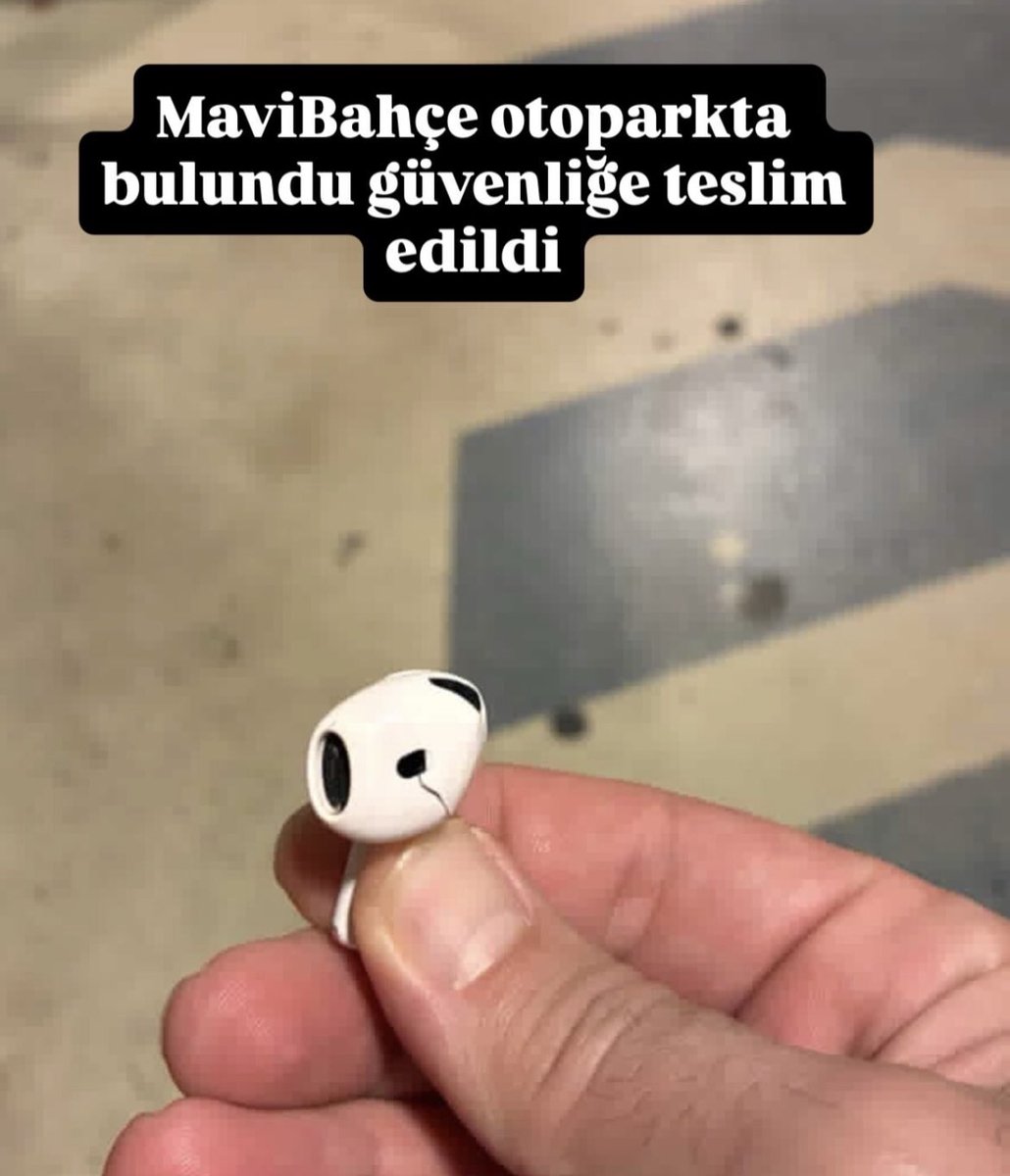 İyi yapmışsın kardeşim, mazallah kulaklığın başına bir şey gelirdi.