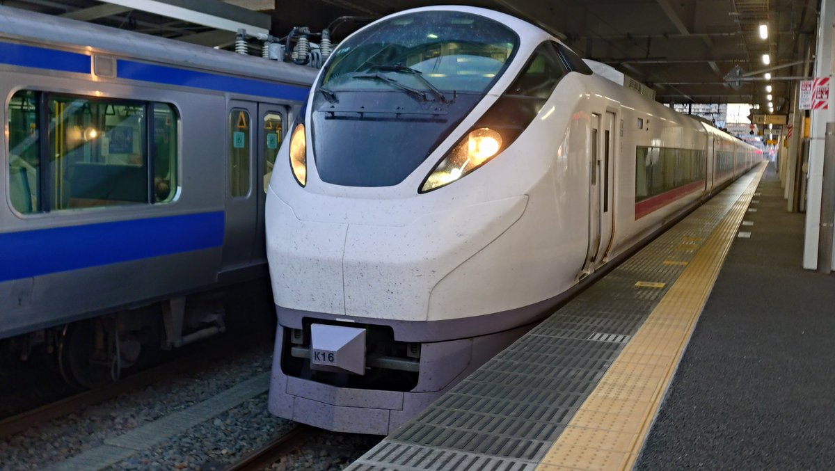 gf491653's tweet image. 11/22（土）勝田駅6:40発
回9527M　E657系K16編成
常磐鎌倉号送り込み回送
E653系K71編成からE657系K16編成に変更されました。