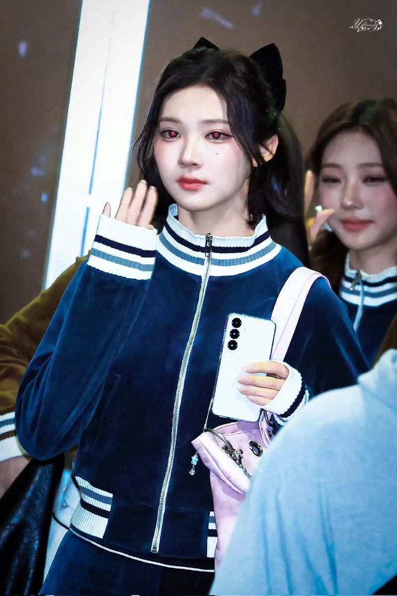 do_objw's tweet image. 왜 일케 멍해ㅋㅋㅋㅋ