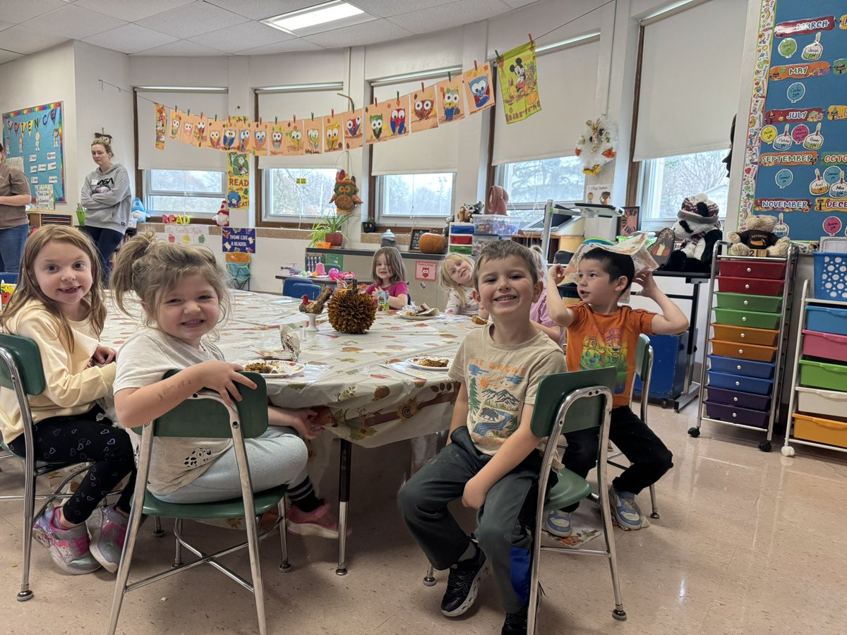 Megan Retchless tweet media