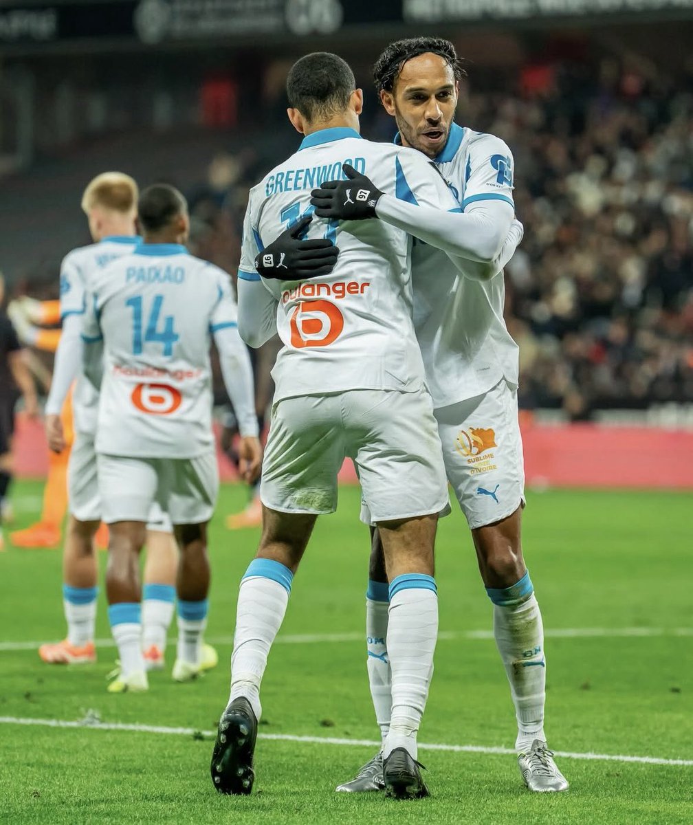 GuillaumeTarpi's tweet photo. C’est terminé ! L’OM s’impose largement 5-1 à Nice et prend provisoirement la place de leader du championnat avec 1 point d’avance sur Paris et 3 sur Lens !

Gros match à venir avec la réception de Newcastle en Ligue des champions !
ON CONTINUE ⚪️🔵 #TeamOM https://t.co/hKRcjYb6Pl