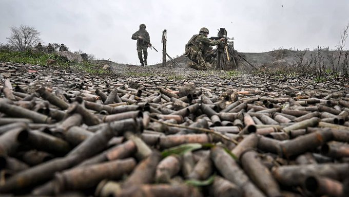 Bij deze foto gepubliceerd op <a href="/NUnl/">NU.nl</a> denk ik aan het aantal oorlogsslachtoffers onder militairen...

Ja ik ben voor Oekraïne, maar ieder mens is er één
#Ukraine #war #Russia