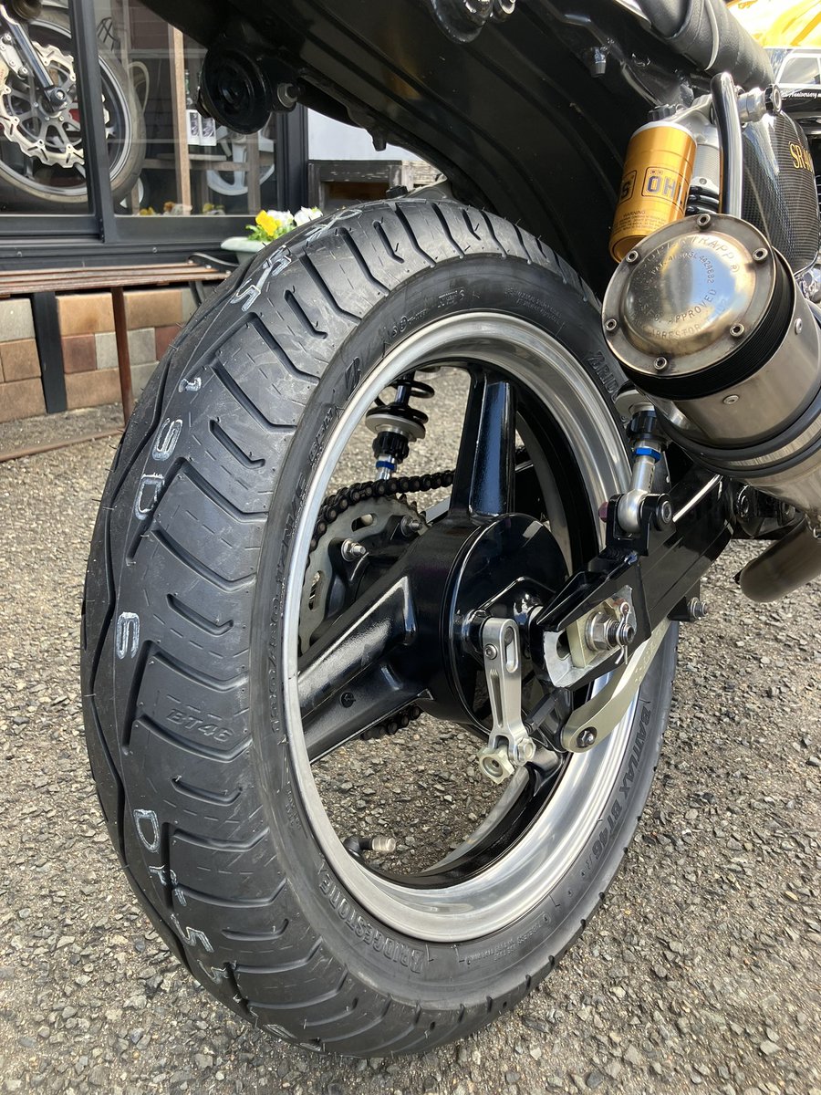 タイヤ交換、ありがとうございました😊
#sr400 #カスカーダ #北九州 #ブリヂストン #bt46