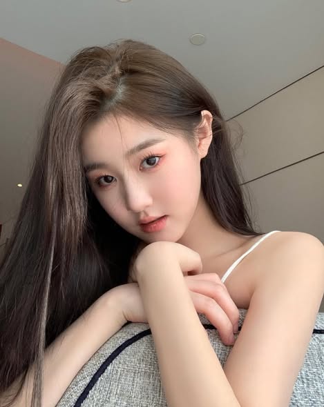 vuong62975525's tweet image. you see the glow, not the grind ✨ #softvibes #aesthetic #luxurylife