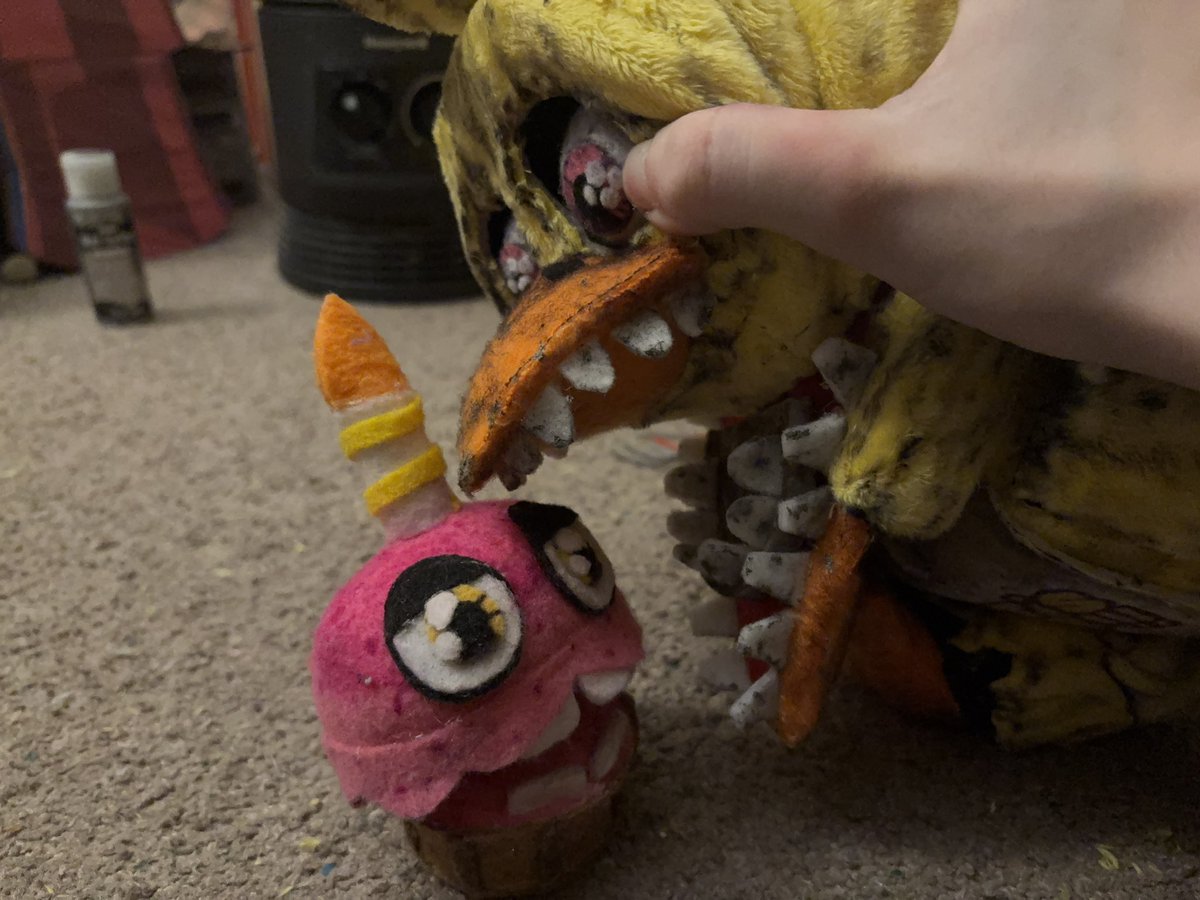 Brand new withered chica plush fresh from the oven! 
#fnaf2movie #FNAFMovie #FiveNightsAtFreeddys #Chica