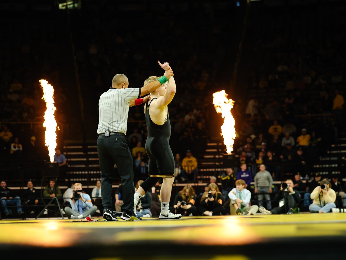 Iowa Hawkeye Wrestling tweet media