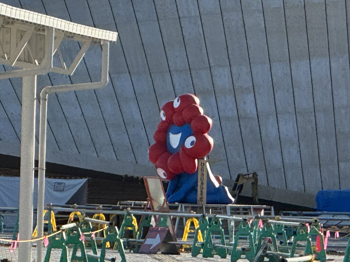 Mike_Chatora3's tweet image. 万博に帰ってきたよ😸

ミャクミャクは今も待ってくれてたニャ💖

#でぶねこ #大阪・関西万博 
#EXPO2025Forever