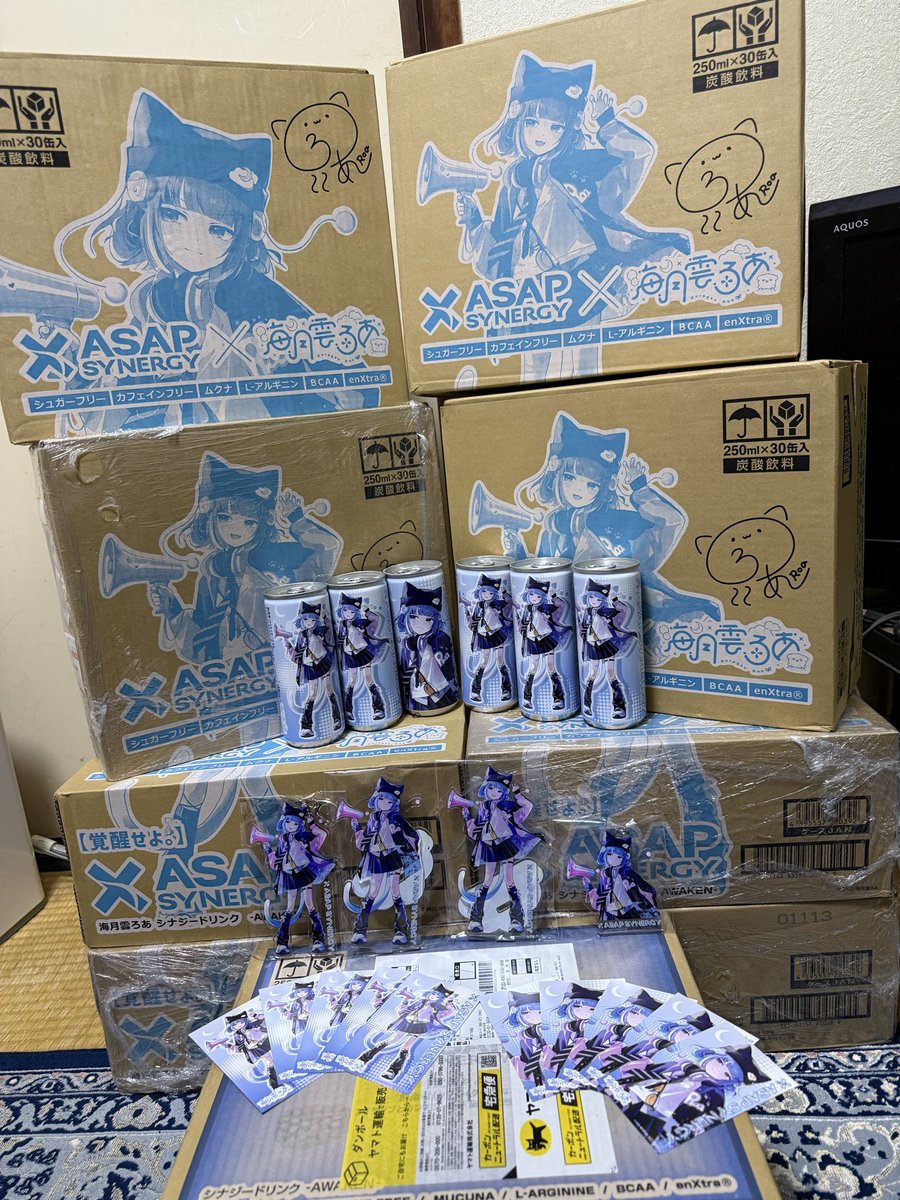 ASAPさんのドリンク届いたー。 アクスタ超可愛い、家がろあちゃんで