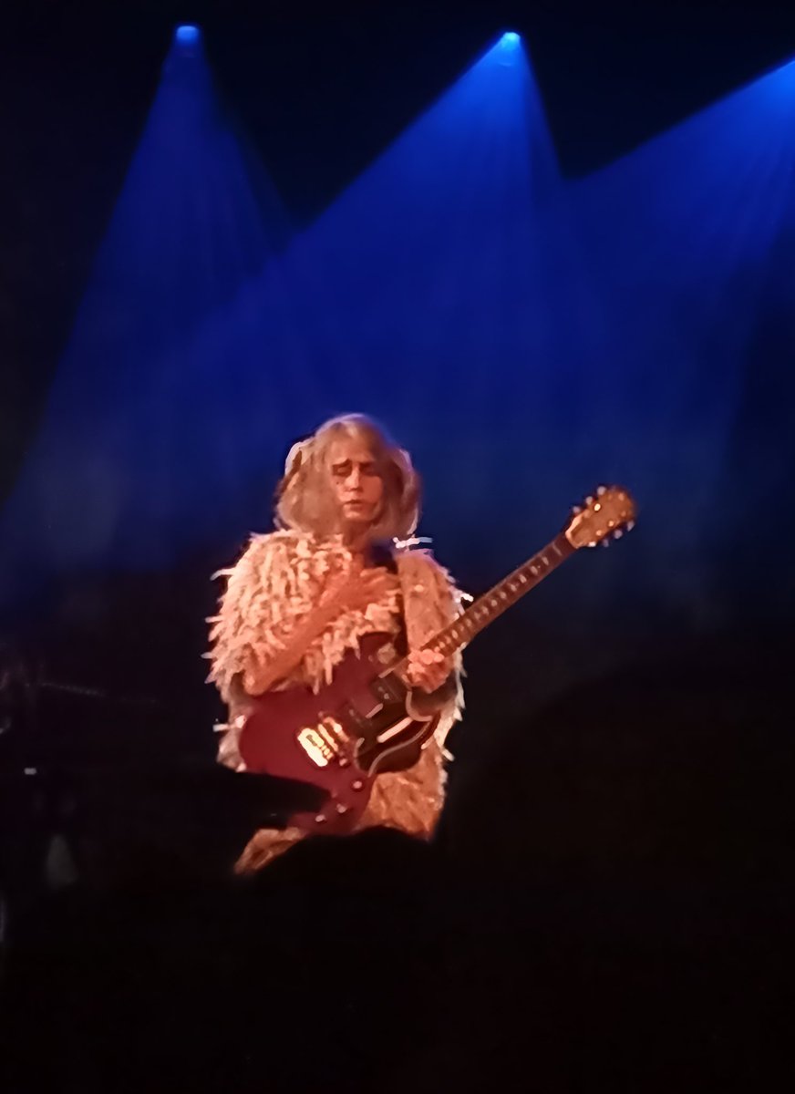 v_u_l_n_i's tweet image. Juana Molina mamá te amo