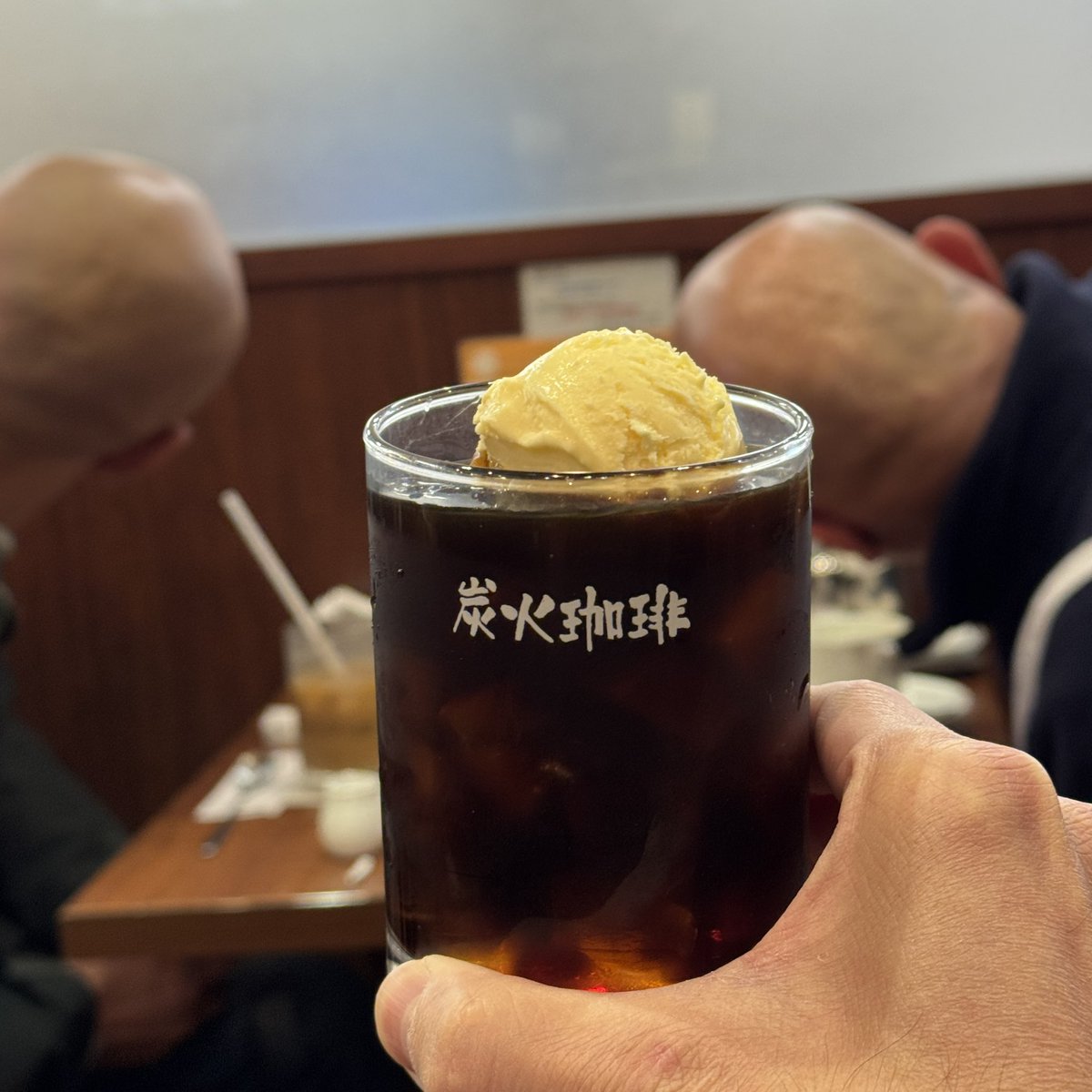 tinytinykingdom's tweet image. 珈琲館でコーヒーフロートな形の方々と出会える幸せ😆
#てっちゃんいました