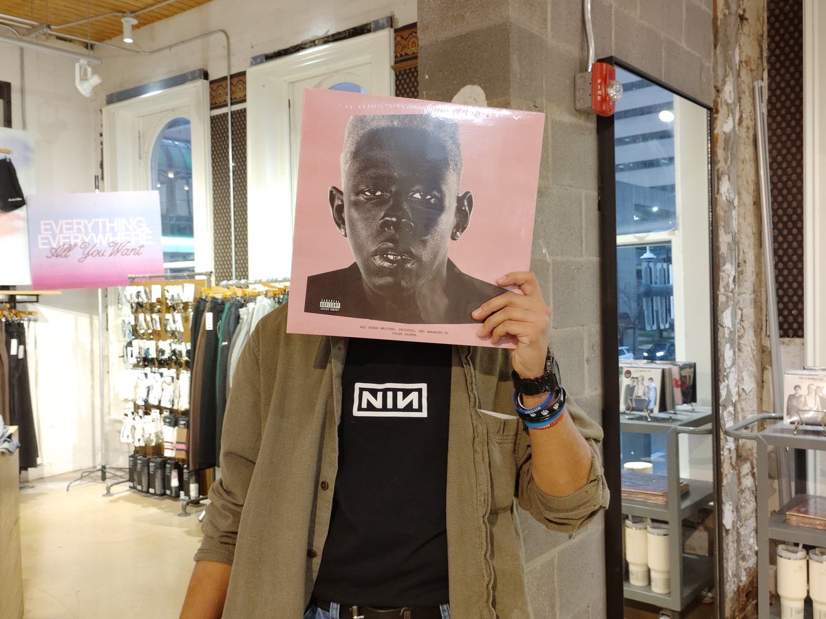 Letsignorethat_'s tweet image. igor ft. igor pt. 2