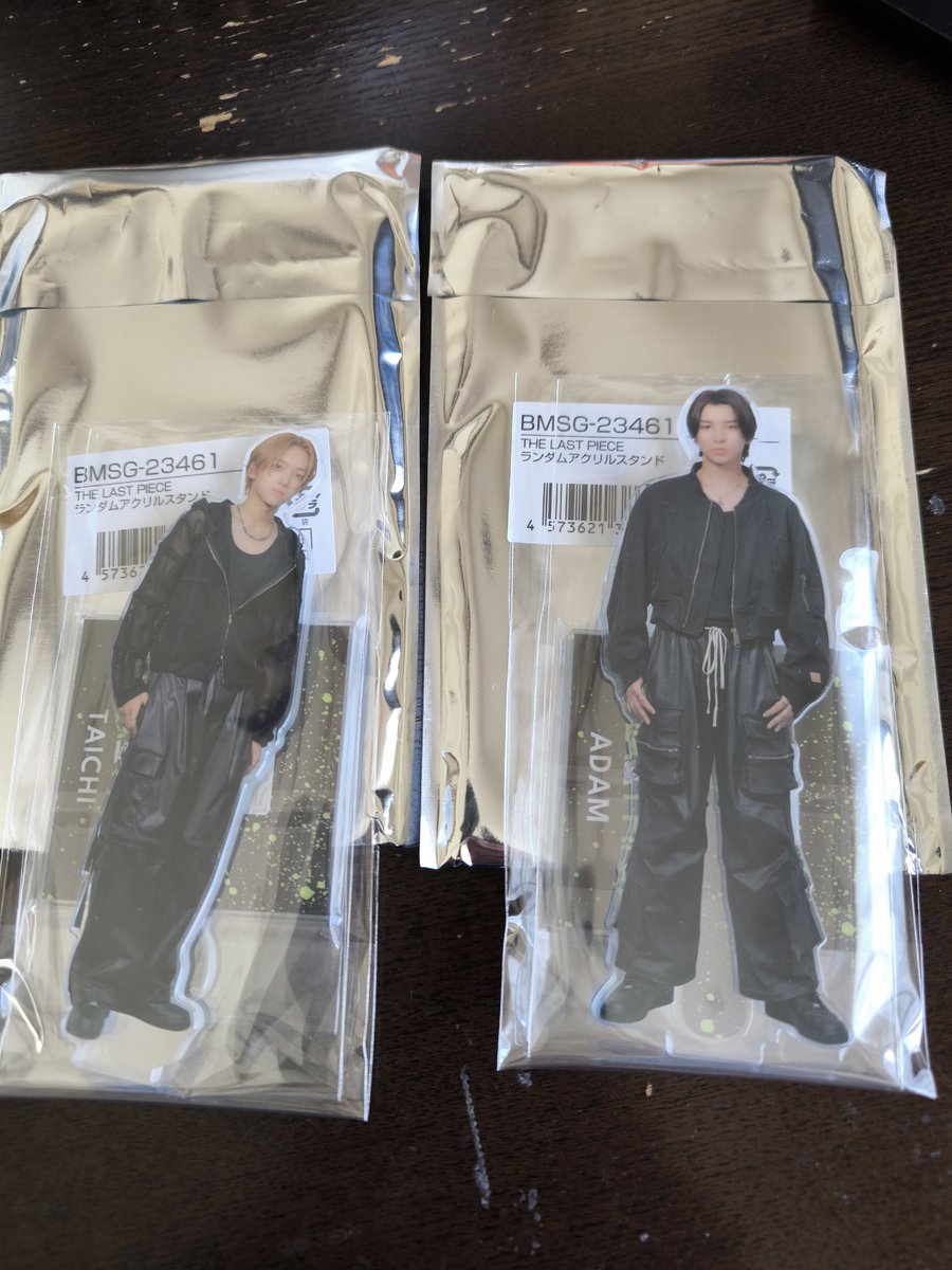 girico716's tweet image. THE LAST PIECEアクスタ

【譲】アダム✕2、タイチ
【求】ゴイチ&amp;gt;ケイ、ライキ

12/11SKY-HI in豊洲PITでの交換希望。
郵送でも可です。
よろしくお願いします✨️🙏✨️

#BMSG交換 #THELASTPIECE交換