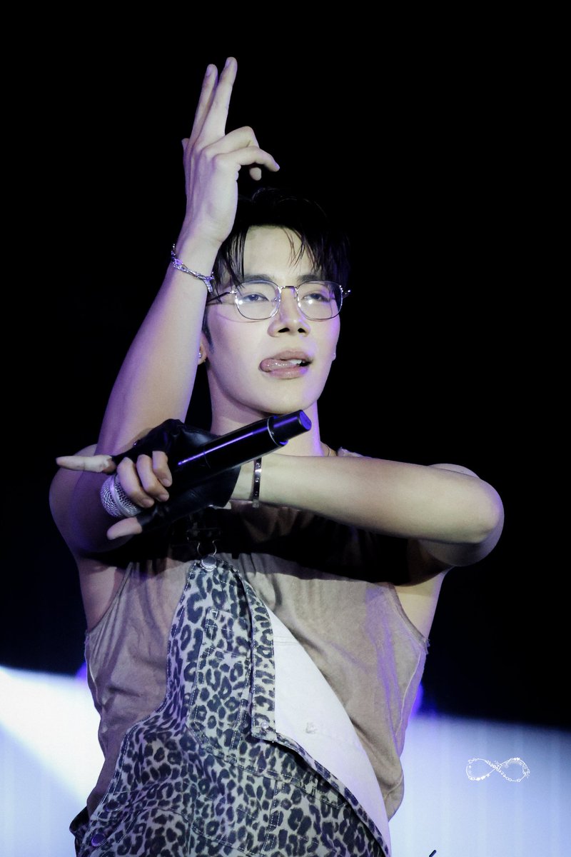 fevumb's tweet image. ก่อนไปเติมเจทีในวันนี้ ลงรูปเก่าก่อน 🤣🤟🏻
เอี๊ยมเหมือ กับ มุแตมมมมมมมม 

#JetATLAS