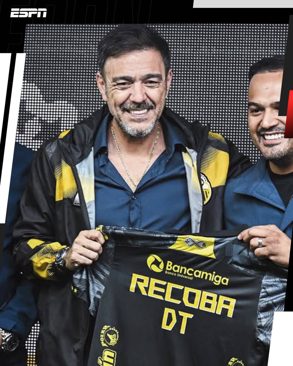 ESPNUruguay's tweet image. CHINO AURINEGRO: Álvaro &quot;Chino&quot; Recoba fue presentado como nuevo DT del Deportivo Táchira de Venezuela ante los hinchas del club en el Polideportivo de Pueblo Nuevo. 

📷 @DvoTachira