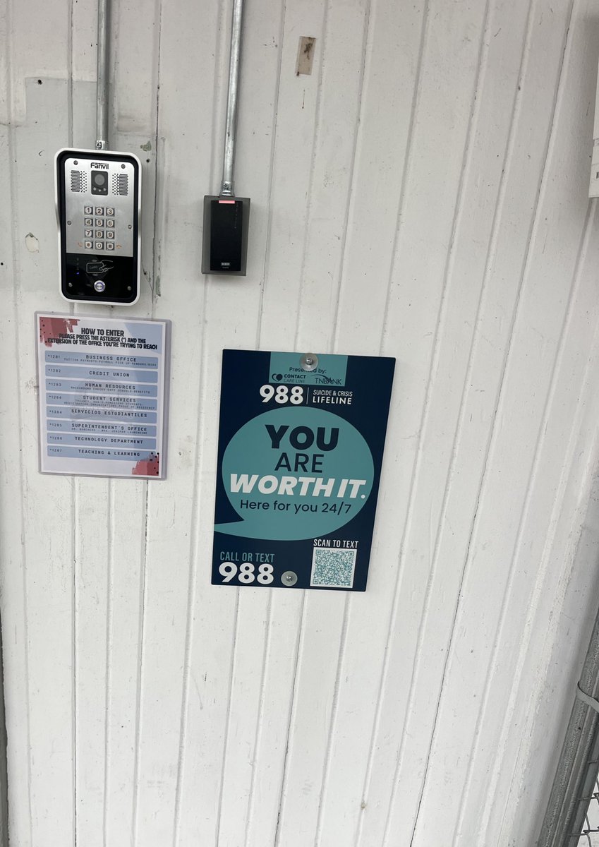 ORSchools's tweet image. If you need to talk, the 988 Lifeline is here! 
#SignsofHope 
@ORHS_Wildcats @JMS_Eagles @RMSortn 
@988Lifeline 
@cityofoakridge