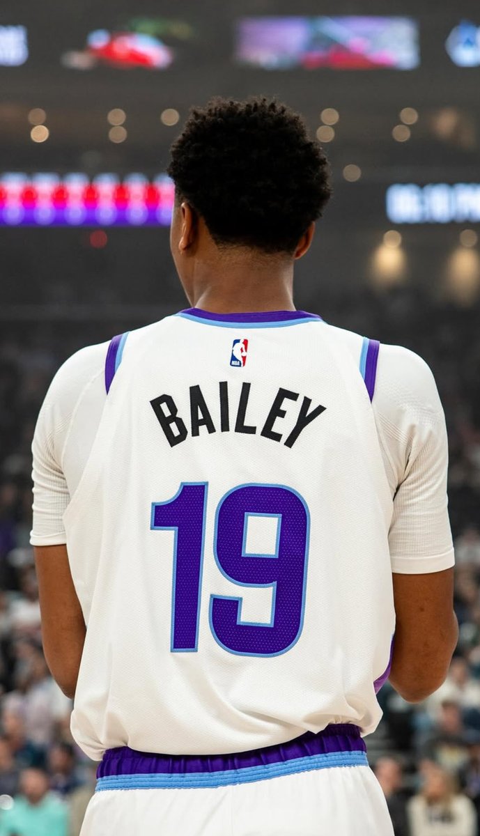 AJ3Jazz's tweet image. The future.

#TakeNote