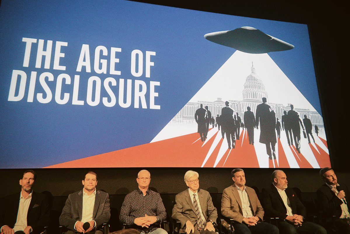 zozayafilm's tweet image. The Age of Disclosure deserves an Oscar.
It is the best documentary ever on the UAP subject &amp;amp; one of the few crafted with elegance &amp;amp; grace as well as the seriousness this subject deserves.
We owe a debt of gratitude to @Dan_Farah @LueElizondo @jaystratton &amp;amp; the team.
THANK YOU 🙏🏽