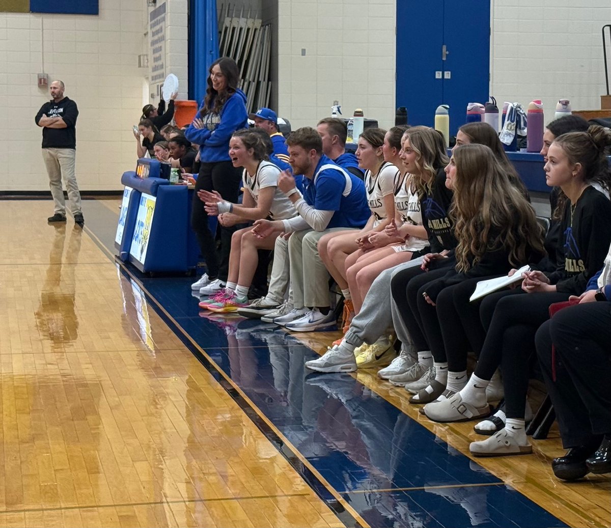 Lake Mills Athletics tweet media