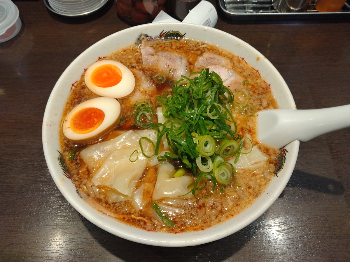 ryu_u00's tweet image. そして移動して〆にいつものラーメンヾ(๑◕ ◡ ◕๑)ﾉ″