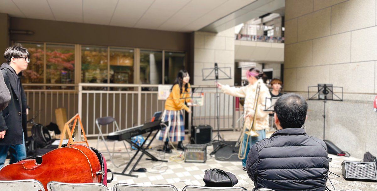 KU_jazz's tweet photo. NF2日目、まもなく開幕です🪵
まずはフレッシュな14期バンドから！

#京大NF2025 https://t.co/mMZeggEU1M