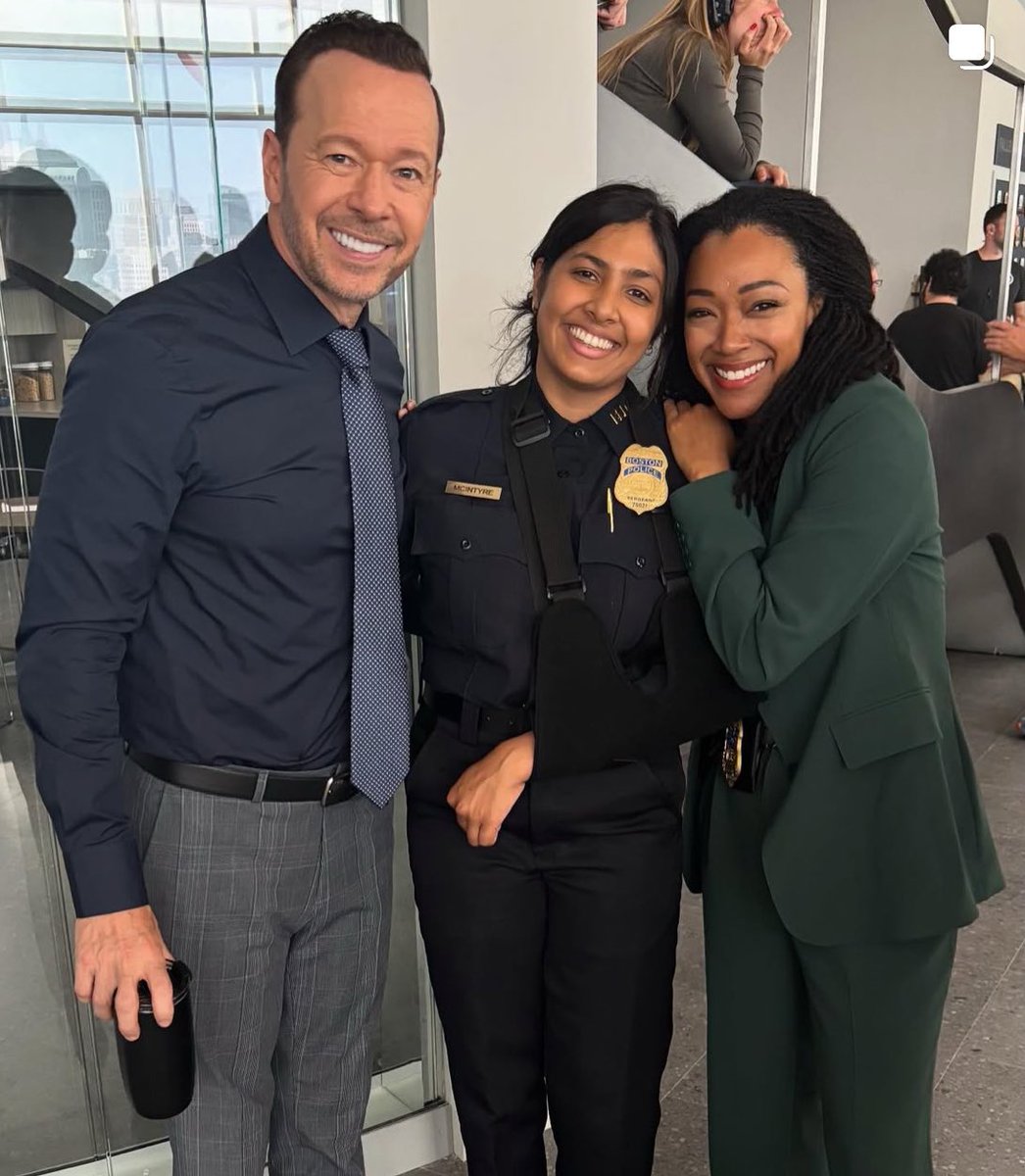 Donnie Wahlberg tweet media