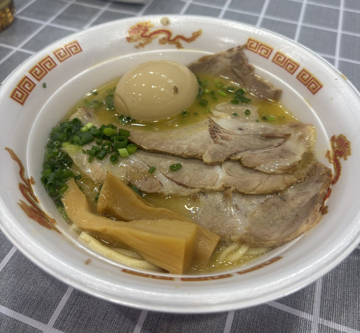 MeishuZ's tweet photo. 長崎ラーメン博。
うにそば全部載せ。
あと、ソフトクリーム屋さんでアフォガードをいただきます。 https://t.co/kJKBobde9Z