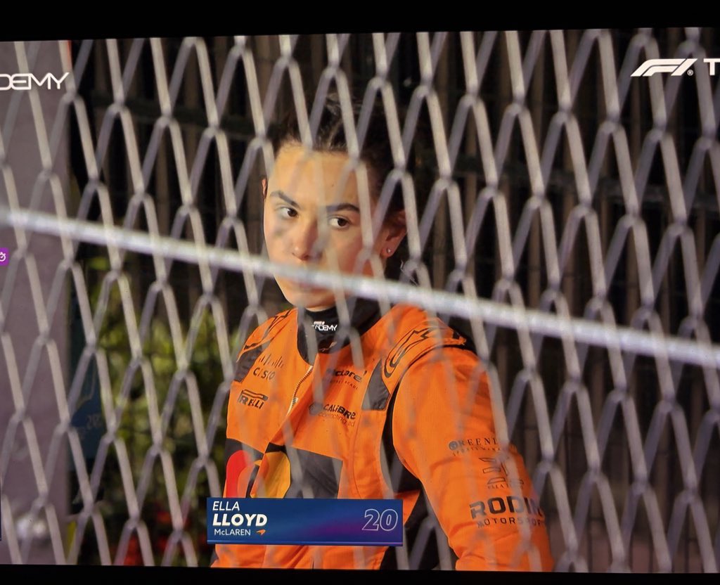 lewcedes's tweet image. this is actually killing me tho, those are their daughters #confirmed