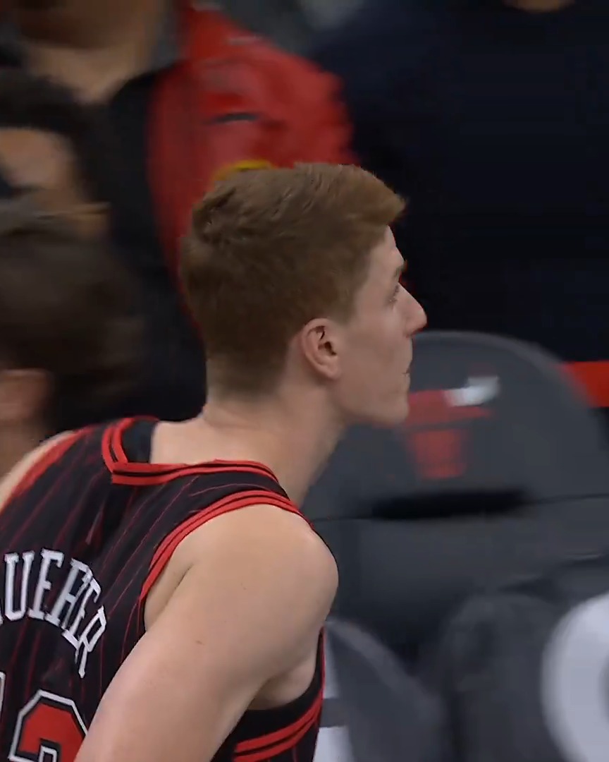 Kevin Huerter was EJECTED on this play 😳👀

You agree with the call? 🤔 