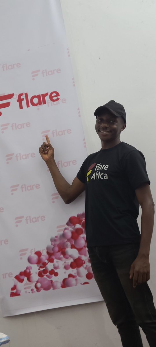 ManuelBagoole's tweet image. A couple of hours into the @FlareNetworks #Hacknight.
Its a wonderful experience building #Datarich dApps in teams.
#Learn. #Build.