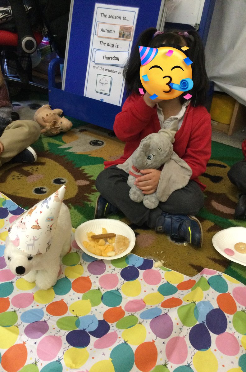 LeighPrimary's tweet image. Wow!! Look at all the Nursery/Reception children having a fantastic time for Po’s birthday party! We all enjoyed the party food and Po loved all the attention🥳#Pobirthday #partyfun #celebrations #memorymakers