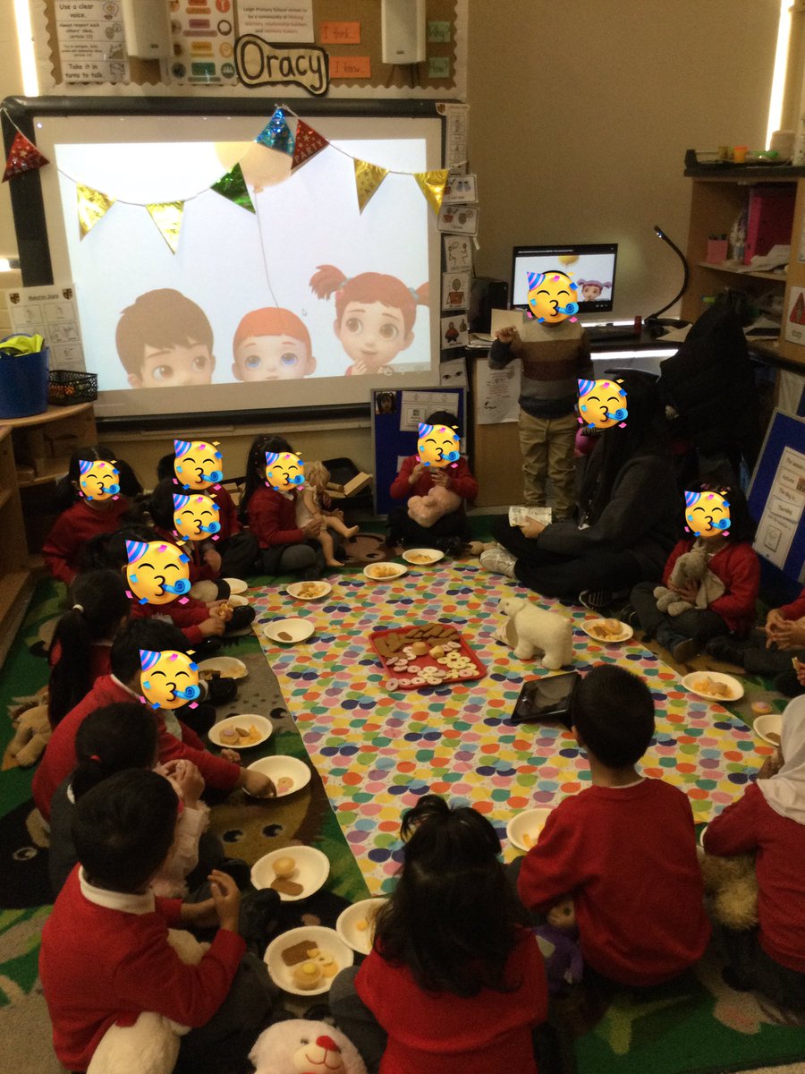LeighPrimary's tweet image. Wow!! Look at all the Nursery/Reception children having a fantastic time for Po’s birthday party! We all enjoyed the party food and Po loved all the attention🥳#Pobirthday #partyfun #celebrations #memorymakers